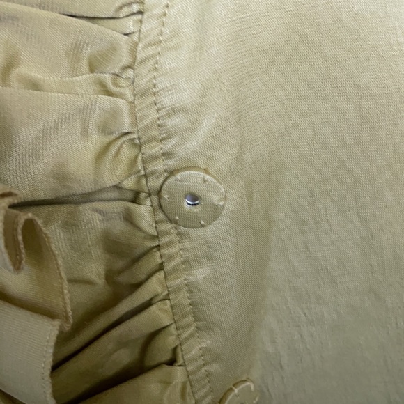 Unique and flashy like green jacket. - Picture 6 of 7